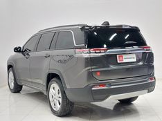 JEEP COMMANDER 1.3 T270 TURBO FLEX LONGITUDE AT6 2024/2025 BETIOLO NOVOS E SEMINOVOS LAJEADO / Carros no Vale