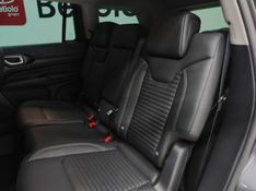 JEEP COMMANDER 1.3 T270 TURBO FLEX LONGITUDE AT6 2024/2025 BETIOLO NOVOS E SEMINOVOS LAJEADO / Carros no Vale