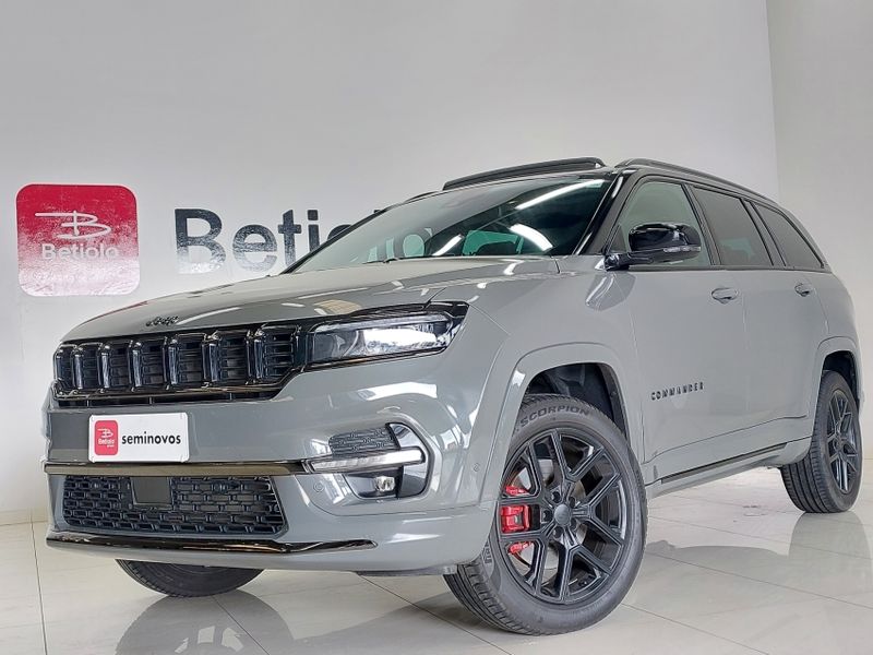 JEEP COMMANDER 2.0 HURRICANE 4 TURBO GASOLINA BLACKHAWK AT9 2024/2025 BETIOLO NOVOS E SEMINOVOS LAJEADO / Carros no Vale