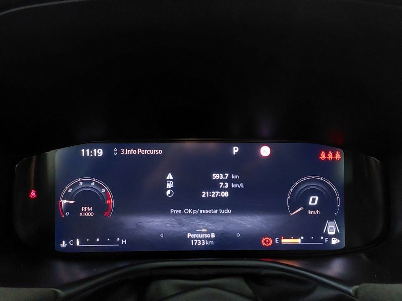 JEEP COMMANDER 2.0 HURRICANE 4 TURBO GASOLINA BLACKHAWK AT9 2024/2025 BETIOLO NOVOS E SEMINOVOS LAJEADO / Carros no Vale