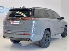 JEEP COMMANDER 2.0 HURRICANE 4 TURBO GASOLINA BLACKHAWK AT9 2024/2025 BETIOLO NOVOS E SEMINOVOS LAJEADO / Carros no Vale