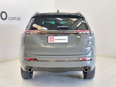 JEEP COMMANDER 2.0 HURRICANE 4 TURBO GASOLINA BLACKHAWK AT9 2024/2025 BETIOLO NOVOS E SEMINOVOS LAJEADO / Carros no Vale