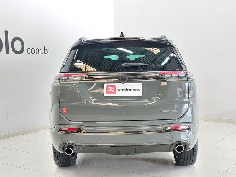 JEEP COMMANDER 2.0 HURRICANE 4 TURBO GASOLINA BLACKHAWK AT9 2024/2025 BETIOLO NOVOS E SEMINOVOS LAJEADO / Carros no Vale