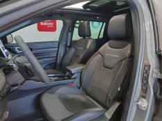 JEEP COMMANDER 2.0 HURRICANE 4 TURBO GASOLINA BLACKHAWK AT9 2024/2025 BETIOLO NOVOS E SEMINOVOS LAJEADO / Carros no Vale