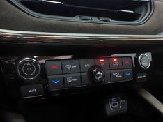 JEEP COMMANDER 2.0 TD380 TURBO DIESEL OVERLAND AT9 2022/2022 BETIOLO NOVOS E SEMINOVOS LAJEADO / Carros no Vale