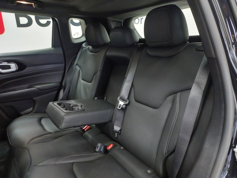 JEEP COMPASS 1.3 T270 TURBO FLEX S AT6 2025/2025 BETIOLO NOVOS E SEMINOVOS LAJEADO / Carros no Vale