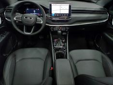 JEEP COMPASS 1.3 T270 TURBO FLEX S AT6 2025/2025 BETIOLO NOVOS E SEMINOVOS LAJEADO / Carros no Vale
