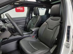 JEEP COMPASS 1.3 T270 TURBO FLEX S AT6 2024/2025 BETIOLO NOVOS E SEMINOVOS LAJEADO / Carros no Vale
