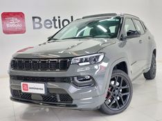 JEEP COMPASS 2.0 HURRICANE 4 TURBO GASOLINA BLACKHAWK AT9 2024/2025 BETIOLO NOVOS E SEMINOVOS LAJEADO / Carros no Vale