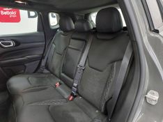 JEEP COMPASS 2.0 HURRICANE 4 TURBO GASOLINA BLACKHAWK AT9 2024/2025 BETIOLO NOVOS E SEMINOVOS LAJEADO / Carros no Vale