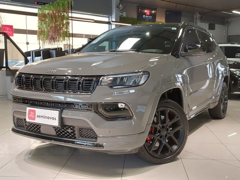 JEEP COMPASS 2.0 HURRICANE 4 TURBO GASOLINA BLACKHAWK AT9 2024/2025 BETIOLO NOVOS E SEMINOVOS LAJEADO / Carros no Vale