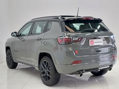 JEEP COMPASS 2.0 HURRICANE 4 TURBO GASOLINA BLACKHAWK AT9 2024/2025 BETIOLO NOVOS E SEMINOVOS LAJEADO / Carros no Vale