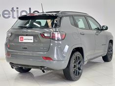 JEEP COMPASS 2.0 HURRICANE 4 TURBO GASOLINA BLACKHAWK AT9 2024/2025 BETIOLO NOVOS E SEMINOVOS LAJEADO / Carros no Vale