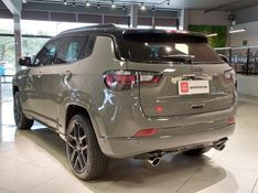 JEEP COMPASS 2.0 HURRICANE 4 TURBO GASOLINA BLACKHAWK AT9 2024/2025 BETIOLO NOVOS E SEMINOVOS LAJEADO / Carros no Vale