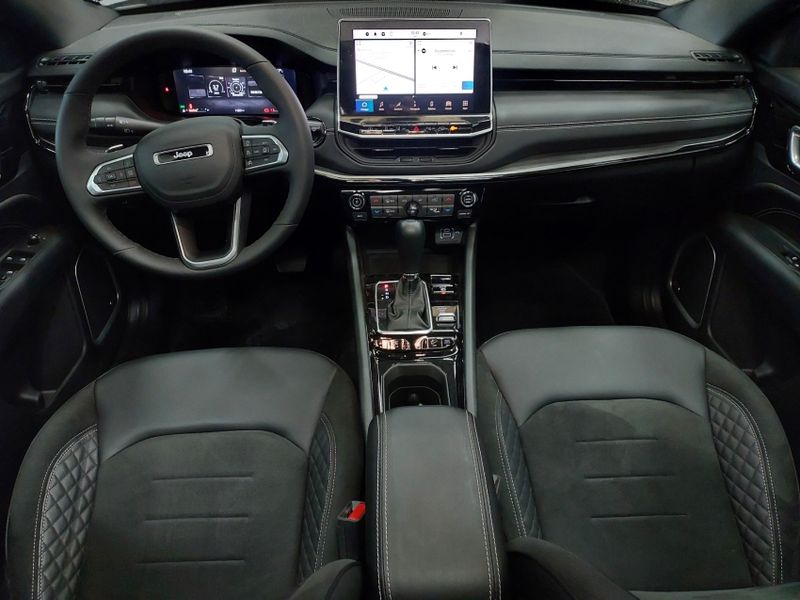 JEEP COMPASS 2.0 HURRICANE 4 TURBO GASOLINA BLACKHAWK AT9 2024/2025 BETIOLO NOVOS E SEMINOVOS LAJEADO / Carros no Vale