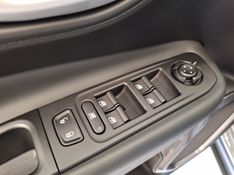 JEEP RENEGADE 1.3 T270 TURBO FLEX LONGITUDE AT6 2025/2025 BETIOLO NOVOS E SEMINOVOS LAJEADO / Carros no Vale