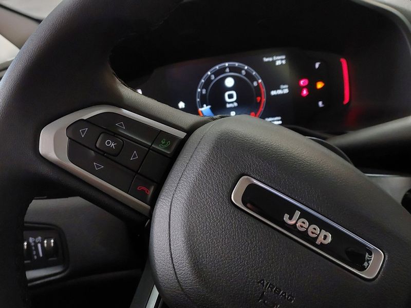 JEEP RENEGADE 1.3 T270 TURBO FLEX LONGITUDE AT6 2025/2025 BETIOLO NOVOS E SEMINOVOS LAJEADO / Carros no Vale