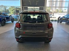 JEEP RENEGADE 1.3 T270 TURBO FLEX LONGITUDE AT6 2025/2025 BETIOLO NOVOS E SEMINOVOS LAJEADO / Carros no Vale