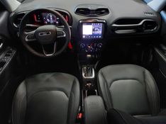 JEEP RENEGADE 1.3 T270 TURBO FLEX LONGITUDE AT6 2024/2025 BETIOLO NOVOS E SEMINOVOS LAJEADO / Carros no Vale