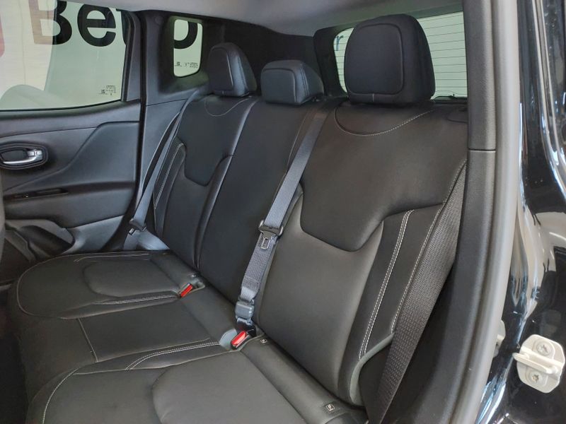 JEEP RENEGADE 1.3 T270 TURBO FLEX LONGITUDE AT6 2024/2025 BETIOLO NOVOS E SEMINOVOS LAJEADO / Carros no Vale
