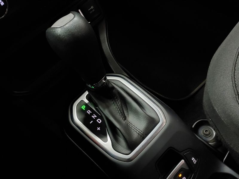 JEEP RENEGADE 1.8 16V FLEX 4P AUTOMÁTICO 2019/2020 BETIOLO NOVOS E SEMINOVOS LAJEADO / Carros no Vale