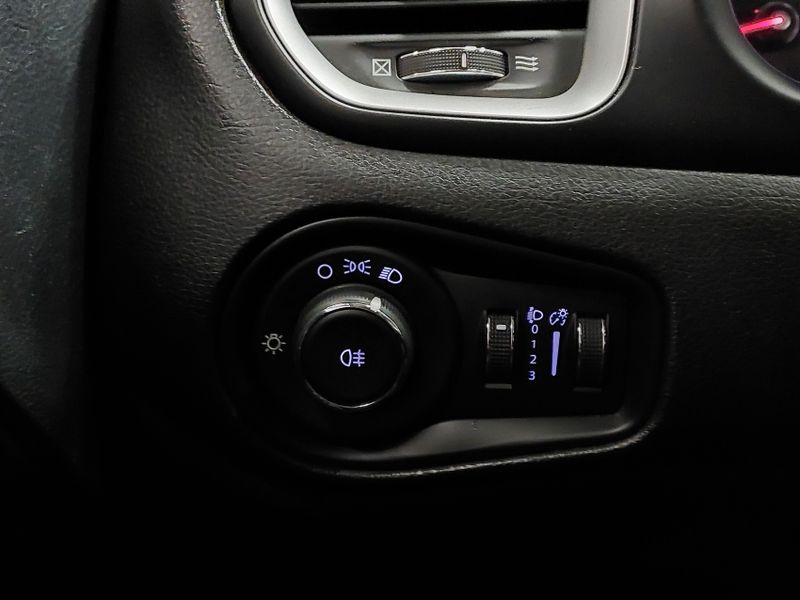 JEEP RENEGADE 1.8 16V FLEX 4P AUTOMÁTICO 2019/2020 BETIOLO NOVOS E SEMINOVOS LAJEADO / Carros no Vale