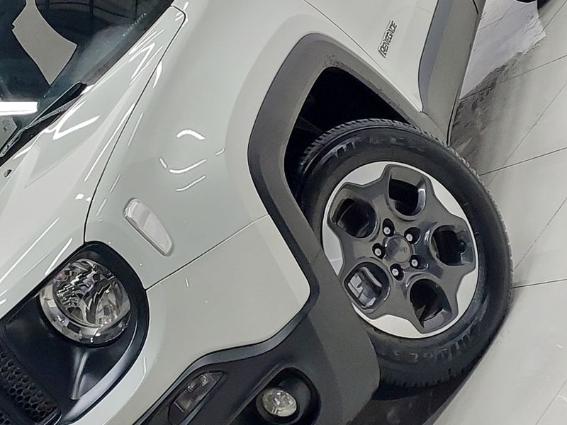 JEEP RENEGADE 1.8 16V FLEX 4P AUTOMÁTICO 2019/2020 BETIOLO NOVOS E SEMINOVOS LAJEADO / Carros no Vale