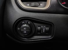 JEEP RENEGADE 1.8 16V FLEX LONGITUDE 4P AUTOMÁTICO 2015/2016 BETIOLO NOVOS E SEMINOVOS LAJEADO / Carros no Vale