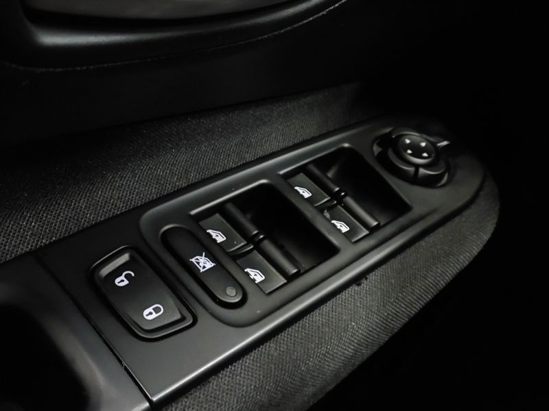 JEEP RENEGADE 1.8 16V FLEX SPORT 4P AUTOMÁTICO 2021/2021 BETIOLO NOVOS E SEMINOVOS LAJEADO / Carros no Vale