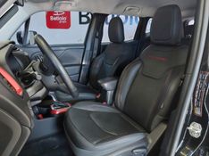 JEEP RENEGADE 2.0 16V TURBO DIESEL TRAILHAWK 4P 4X4 AUTOMÁTICO 2021/2021 BETIOLO NOVOS E SEMINOVOS LAJEADO / Carros no Vale