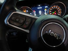 JEEP WRANGLER 2.0 TURBO GASOLINA UNLIMITED OVERLAND 4P 4X4 AT8 2021/2021 BETIOLO NOVOS E SEMINOVOS LAJEADO / Carros no Vale