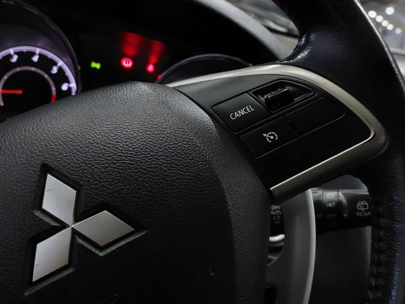 Mitsubishi ASX 2.0 4X4 AWD 16V GASOLINA 4P AUTOMÁTICO 2015/2015 BETIOLO NOVOS E SEMINOVOS LAJEADO / Carros no Vale