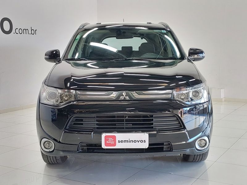 Mitsubishi OUTLANDER 3.0 GT 4X4 V6 24V GASOLINA 4P AUTOMÁTICO 2014/2015 BETIOLO NOVOS E SEMINOVOS LAJEADO / Carros no Vale