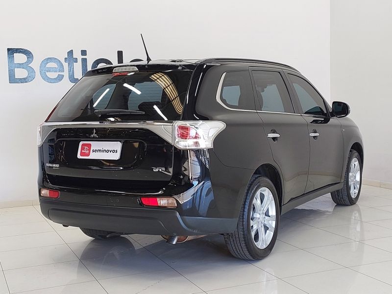 Mitsubishi OUTLANDER 3.0 GT 4X4 V6 24V GASOLINA 4P AUTOMÁTICO 2014/2015 BETIOLO NOVOS E SEMINOVOS LAJEADO / Carros no Vale