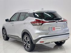 Nissan KICKS PLAY 1.6 16V FLEXSTART ADVANCE PLUS XTRONIC 2025/2025 BETIOLO NOVOS E SEMINOVOS LAJEADO / Carros no Vale