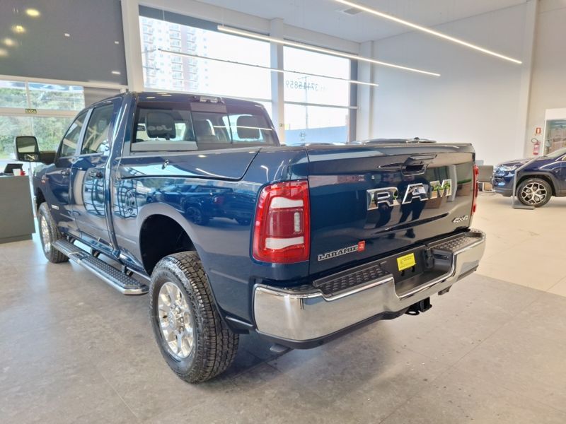 Ram 2500 6.7 I6 TURBO DIESEL LARAMIE CD 4X4 AUTOMÁTICO 2024/2024 BETIOLO NOVOS E SEMINOVOS LAJEADO / Carros no Vale