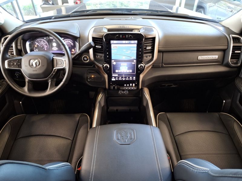 Ram 2500 6.7 I6 TURBO DIESEL LARAMIE CD 4X4 AUTOMÁTICO 2024/2024 BETIOLO NOVOS E SEMINOVOS LAJEADO / Carros no Vale