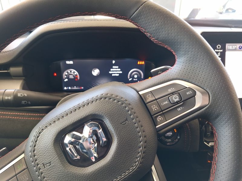 Ram RAMPAGE 2.0 HURRICANE 4 TURBO GASOLINA R/T 4X4 AUTOMÁTICO 2025/2025 BETIOLO NOVOS E SEMINOVOS LAJEADO / Carros no Vale