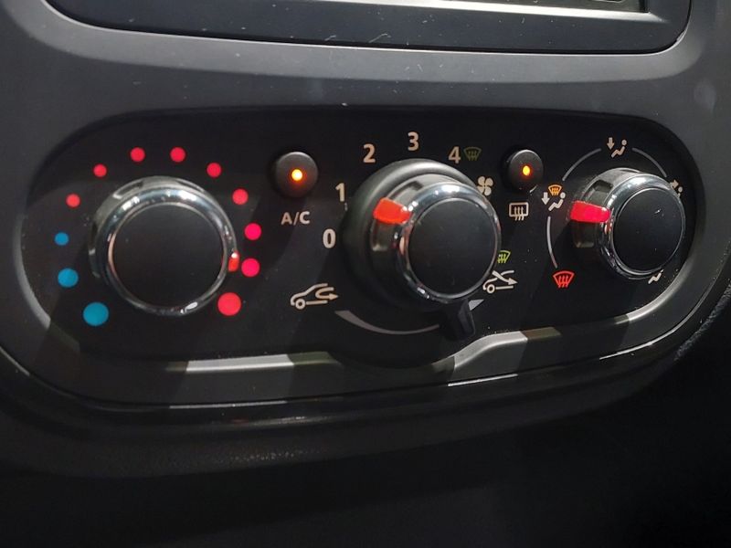 Renault CAPTUR 1.6 16V SCE FLEX LIFE X-TRONIC 2020/2021 BETIOLO NOVOS E SEMINOVOS LAJEADO / Carros no Vale