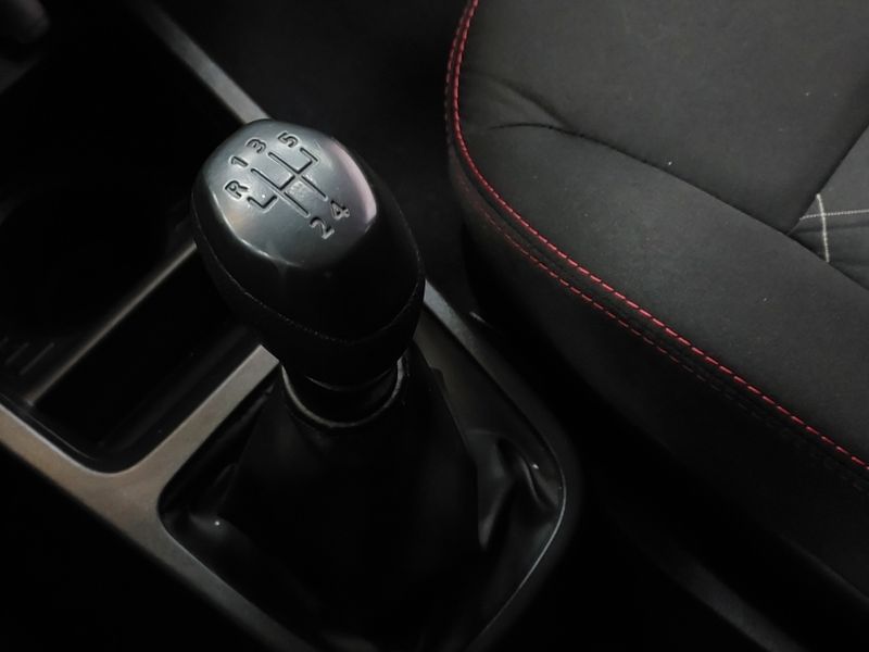 Renault KWID 1.0 12V SCE FLEX ZEN MANUAL 2021/2022 BETIOLO NOVOS E SEMINOVOS LAJEADO / Carros no Vale