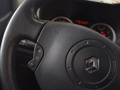 Renault MEGANE 2.0 DYNAMIQUE SEDAN 16V GASOLINA 4P AUTOMÁTICO 2007/2007 BETIOLO NOVOS E SEMINOVOS LAJEADO / Carros no Vale