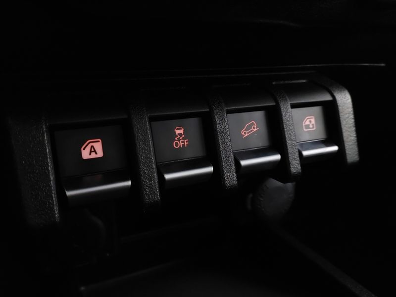 Suzuki JIMNY 1.5 GASOLINA SIERRA 4EXPEDITION 4X4 AUTOMÁTICO 2023/2024 BETIOLO NOVOS E SEMINOVOS LAJEADO / Carros no Vale