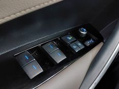 Toyota COROLLA 1.8 VVT-I HYBRID FLEX ALTIS PREMIUM CVT 2021/2022 BETIOLO NOVOS E SEMINOVOS LAJEADO / Carros no Vale