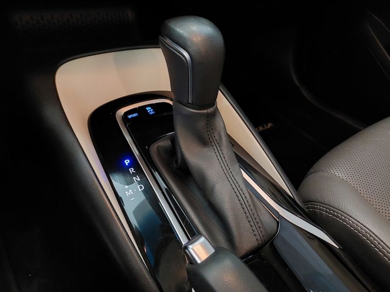 Toyota COROLLA 2.0 VVT-IE FLEX ALTIS DIRECT SHIFT 2019/2020 BETIOLO NOVOS E SEMINOVOS LAJEADO / Carros no Vale