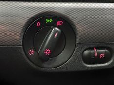 Volkswagen JETTA 2.0 TRENDLINE FLEX 4P TIPTRONIC 2015/2016 BETIOLO NOVOS E SEMINOVOS LAJEADO / Carros no Vale