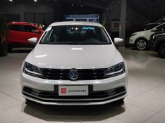 Volkswagen JETTA 2.0 TRENDLINE FLEX 4P TIPTRONIC 2015/2016 BETIOLO NOVOS E SEMINOVOS LAJEADO / Carros no Vale