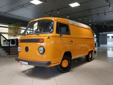 Volkswagen KOMBI 1.4 MI FURGÃO 8V FLEX 3P MANUAL 2005/2006 BETIOLO NOVOS E SEMINOVOS LAJEADO / Carros no Vale