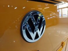 Volkswagen KOMBI 1.4 MI FURGÃO 8V FLEX 3P MANUAL 2005/2006 BETIOLO NOVOS E SEMINOVOS LAJEADO / Carros no Vale