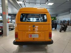 Volkswagen KOMBI 1.4 MI FURGÃO 8V FLEX 3P MANUAL 2005/2006 BETIOLO NOVOS E SEMINOVOS LAJEADO / Carros no Vale