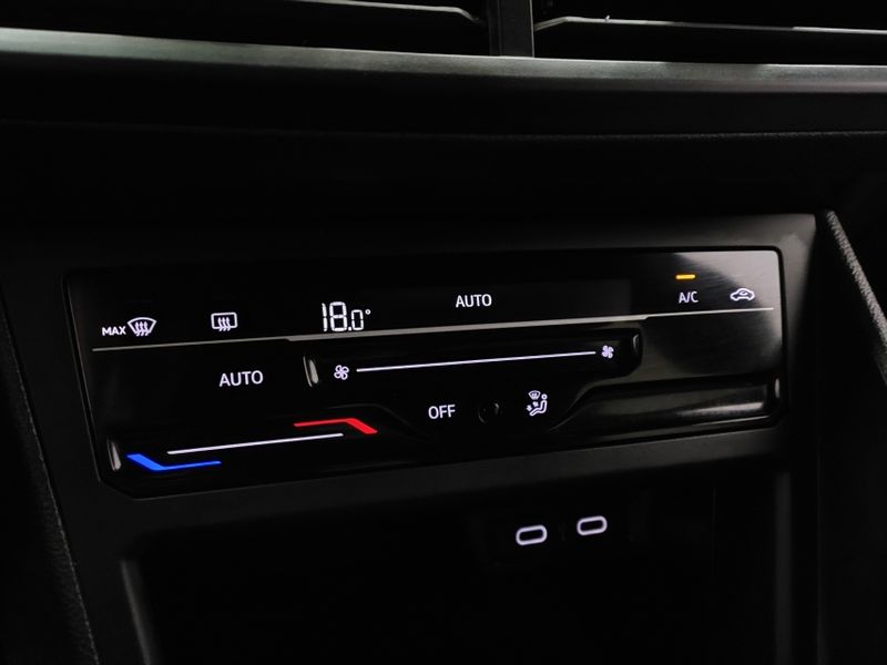 Volkswagen NIVUS 1.0 200 TSI TOTAL FLEX HIGHLINE AUTOMÁTICO 2023/2024 BETIOLO NOVOS E SEMINOVOS LAJEADO / Carros no Vale
